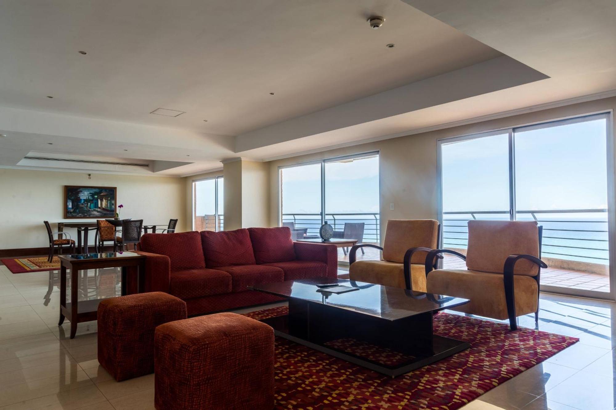 Marriott Venezuela Hotel Playa Grande Exterior photo