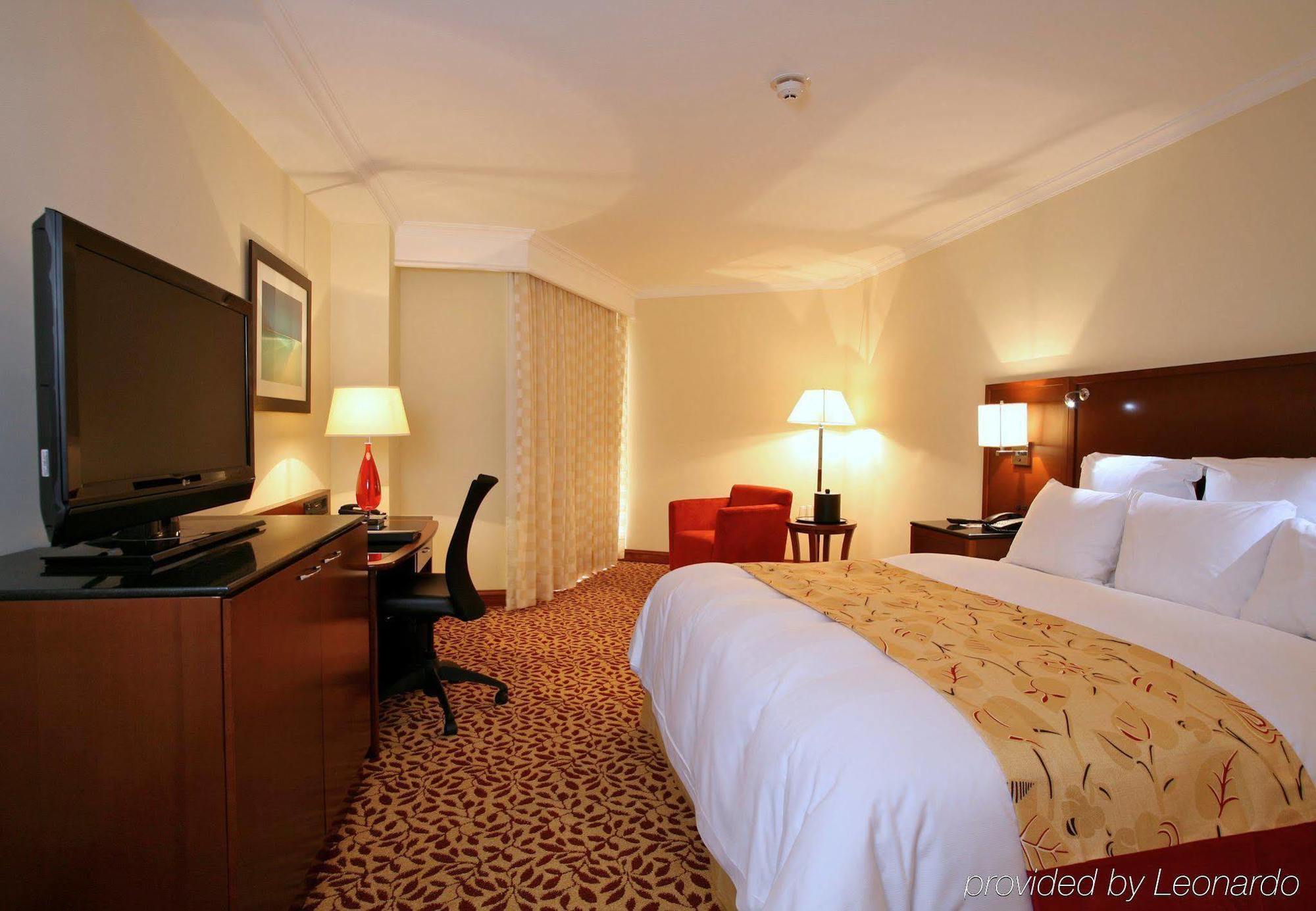 Marriott Venezuela Hotel Playa Grande Room photo